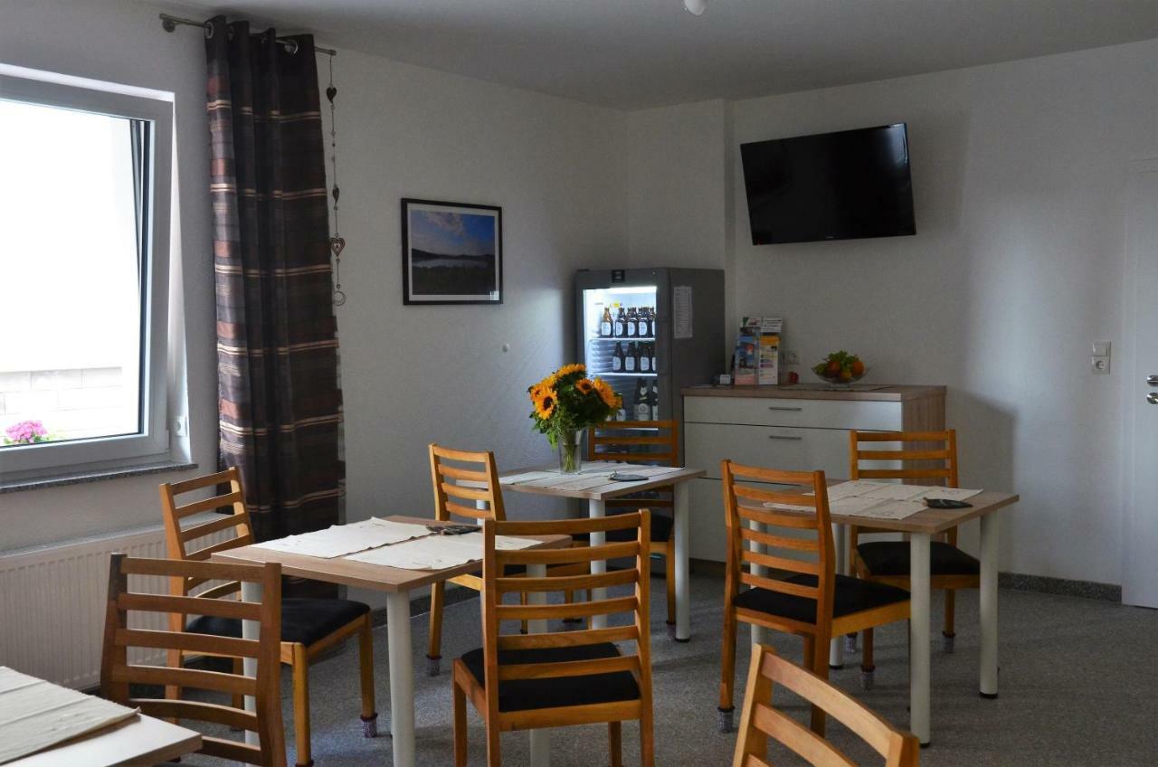 Gaestehaus Am Hochsimmer Ettringen  Екстер'єр фото