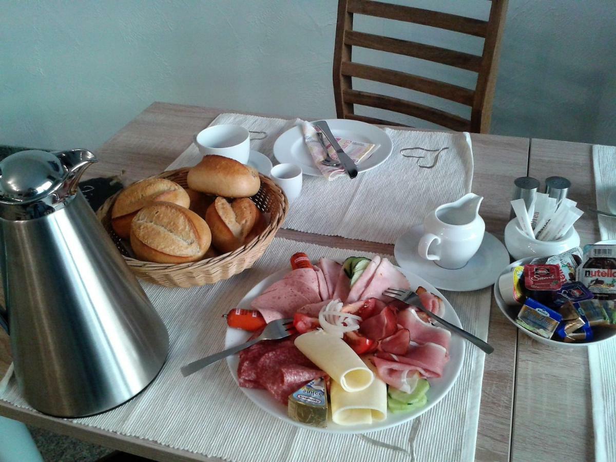 Gaestehaus Am Hochsimmer Ettringen  Екстер'єр фото